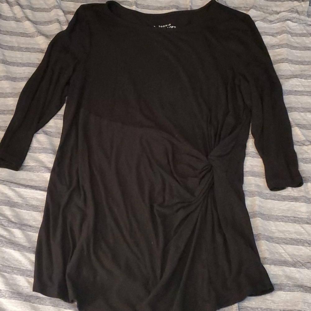 TORRID Size 00 Black twist knot top